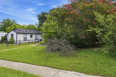 1450 Holcomb Road, Dallas, TX 75217 - Photo 29