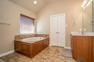 1405 Nightingale Dr, Aubrey, TX 76227 - Photo 11
