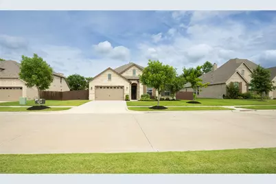 1692 Stonegate Street, Waxahachie, TX 75165 - Photo 3