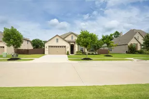 1692 Stonegate St, Waxahachie, TX 75165 - Photo 3