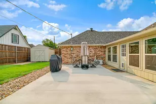 1945 N Collegiate Dr, Paris, TX 75462 - Photo 21