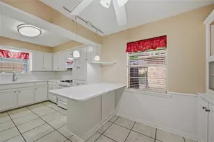 1712 Oakhill Dr, Sherman, TX 75092 - Photo 11