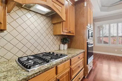 6411 Tuscany Park Drive, Arlington, TX 76016 - Photo 11