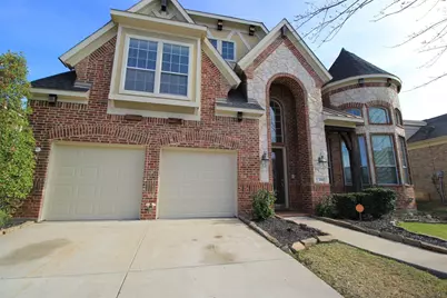 2719 Explorador, Grand Prairie, TX 75054 - Photo 3