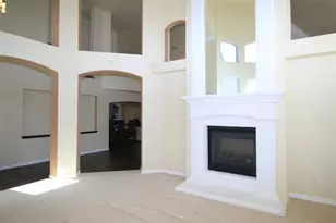 2719 Explorador, Grand Prairie, TX 75054 - Photo 13