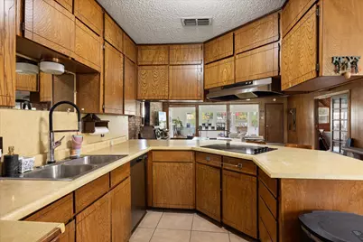 4210 Waples Road, Granbury, TX 76049 - Photo 21