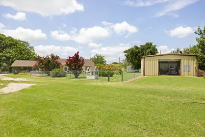 4210 Waples Road, Granbury, TX 76049 - Photo 11