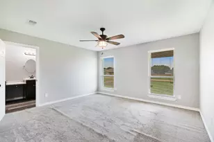 735 Todd St, Blossom, TX 75416 - Photo 7