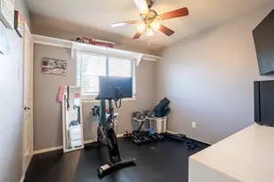424 NE Murphy Rd, Burleson, TX 76028 - Photo 17