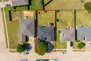 424 NE Murphy Rd, Burleson, TX 76028 - Photo 21