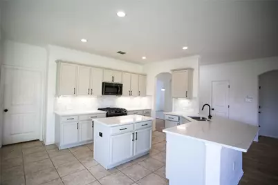 401 Eureka Court, Burleson, TX 76028 - Photo 13