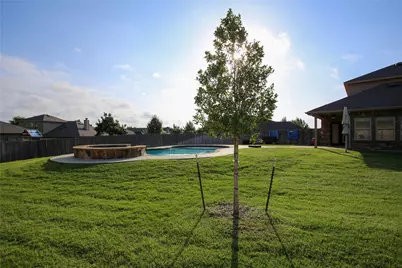 401 Eureka Court, Burleson, TX 76028 - Photo 5