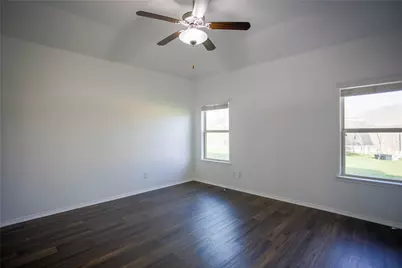 401 Eureka Court, Burleson, TX 76028 - Photo 31