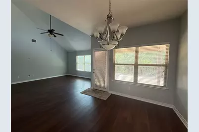 5667 Mountain Hollow Drive, Dallas, TX 75249 - Photo 7