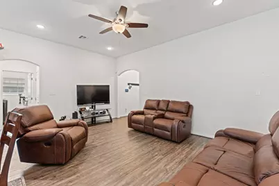 100 Tomahawk Drive, Lacy Lakeview, TX 76705 - Photo 9