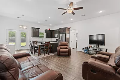 100 Tomahawk Drive, Lacy Lakeview, TX 76705 - Photo 7