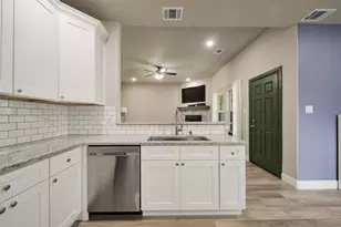 836 Haynie Dr, Runaway Bay, TX 76426 - Photo 11