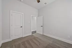 4207 Scarsdale Ln, Dallas, TX 75227 - Photo 13
