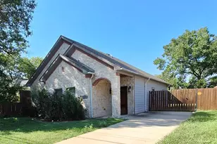 4107 Canada Dr, Dallas, TX 75212 - Photo 1