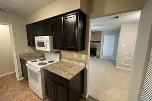 104 Oakwood Ln, Kennedale, TX 76060 - Photo 5