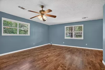 427 Whippoorwill Drive, Granbury, TX 76049 - Photo 15