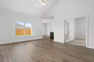 9628 Stranton Dr, Fort Worth, TX 76140 - Photo 5