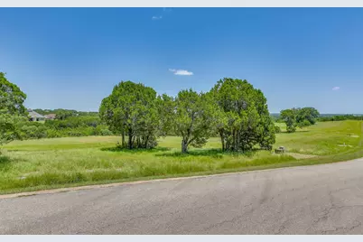 8425 Fullerton Drive, Cleburne, TX 76033 - Photo 7