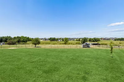1107 Pioneer Crossing, Weatherford, TX 76088 - Photo 9