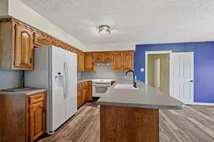 1344 Kiowa Dr E, Lake Kiowa, TX 76240 - Photo 11