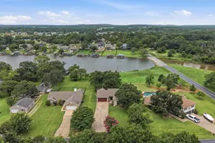 1344 Kiowa Dr E, Lake Kiowa, TX 76240 - Photo 35