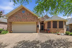 1609 Villa Ct, Corinth, TX 76210 - Photo 1