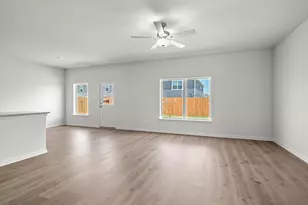 9640 Stranton Dr, Fort Worth, TX 76140 - Photo 5