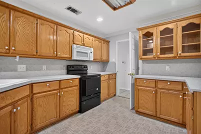 10520 Woodland Drive, Greenville, TX 75402 - Photo 9