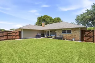 1920 Westminster Dr, Carrollton, TX 75007 - Photo 27