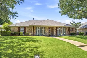 1920 Westminster Dr, Carrollton, TX 75007 - Photo 3