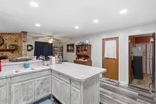 1117 Sheridan Ln, Cleburne, TX 76033 - Photo 11