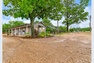 4645 Lamar Avenue, Paris, TX 75462 - Photo 1