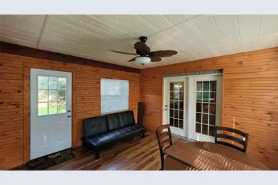10207 Sweet Gum Street, Dallas, TX 75249 - Photo 15