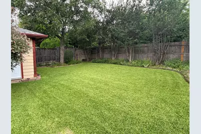 10207 Sweet Gum Street, Dallas, TX 75249 - Photo 25
