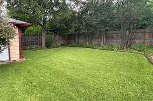 10207 Sweet Gum St, Dallas, TX 75249 - Photo 25