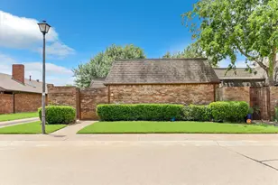 3132 San Sebastian Dr, Carrollton, TX 75006 - Photo 1