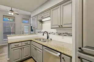 1103 Appleton Dr, Mansfield, TX 76063 - Photo 11