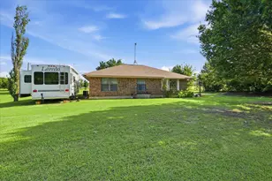 1025 Dominique Dr, Weatherford, TX 76087 - Photo 19