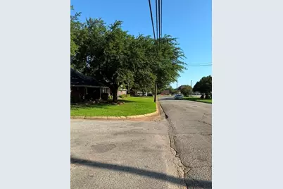 325 25th Street NE, Paris, TX 75460 - Photo 9