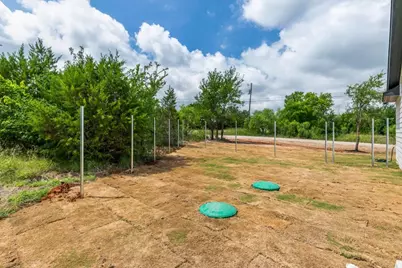 5652 Black Pine Circle, Granbury, TX 76048 - Photo 33