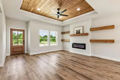 5652 Black Pine Circle, Granbury, TX 76048 - Photo 7