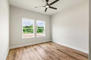 5652 Black Pine Cir, Granbury, TX 76048 - Photo 27