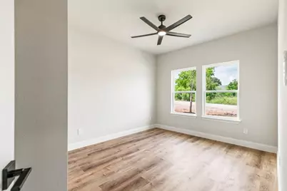 5652 Black Pine Circle, Granbury, TX 76048 - Photo 25