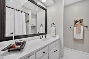 2335 Highlands Creek Rd, Carrollton, TX 75007 - Photo 5