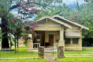107 8th Street NE, Paris, TX 75460 - Photo 1